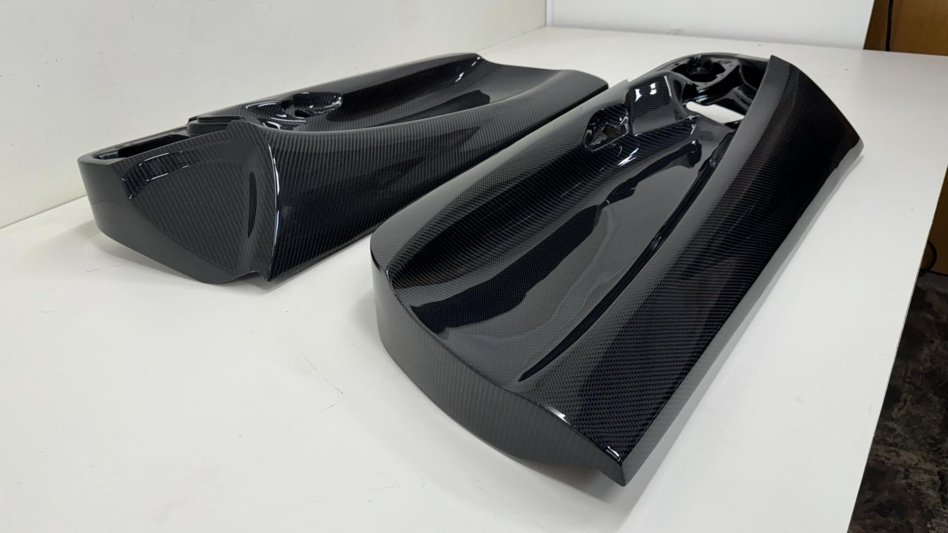 Lamborghini huracan - interior door panels