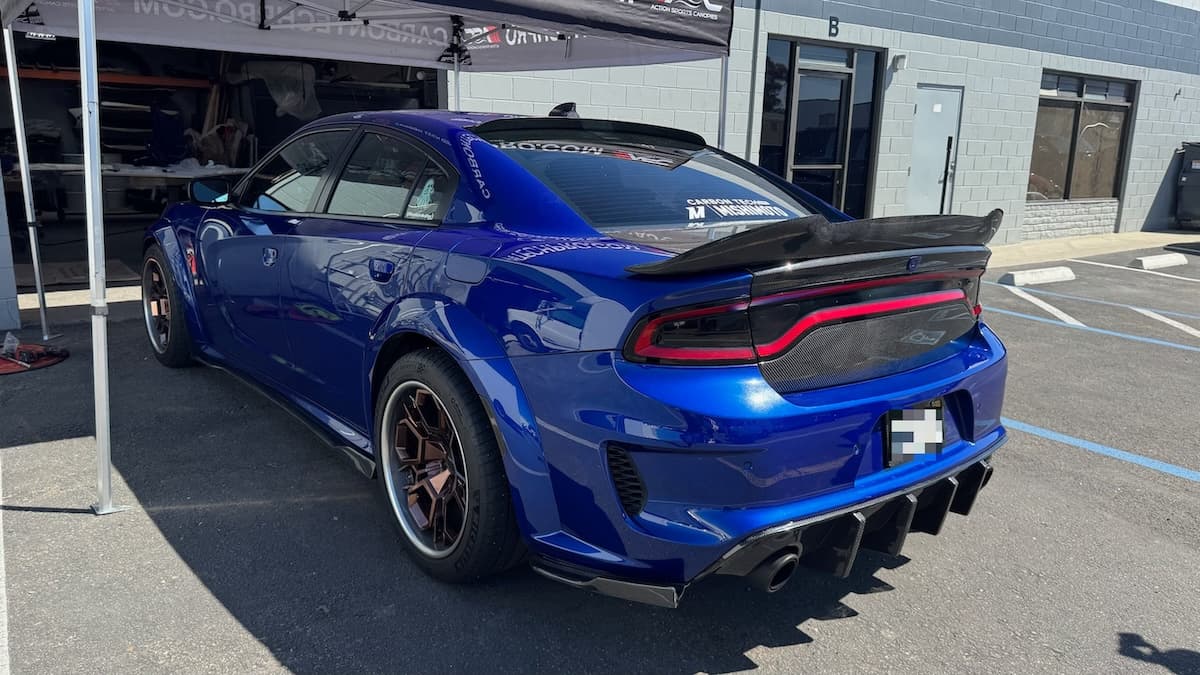 Blue Dodge Charger SRT Hellcat Widebody
